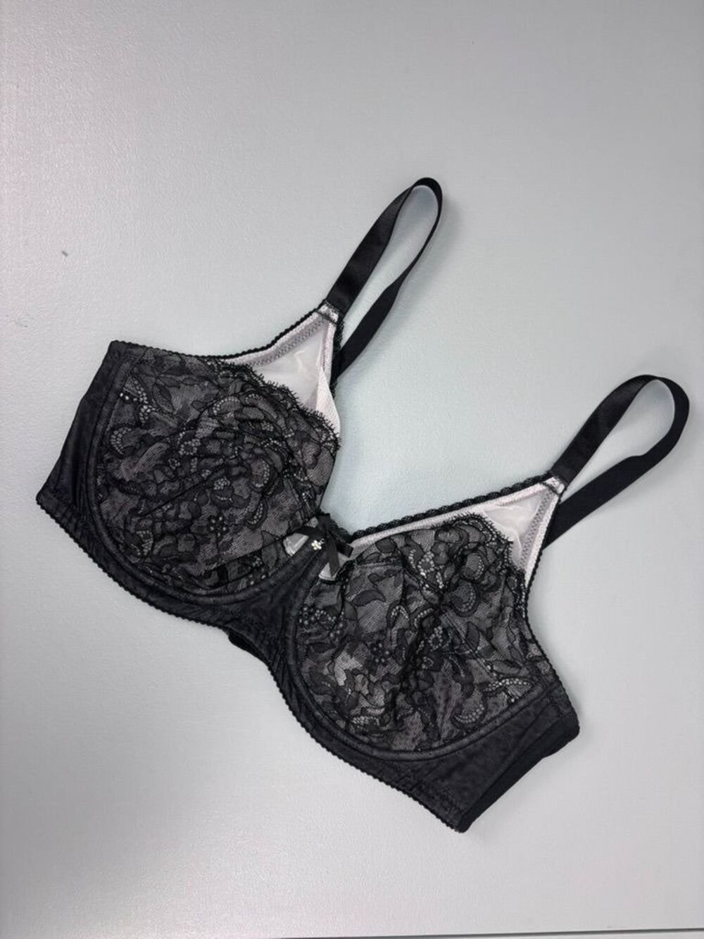 Wacoal women's 36D black lace retro chic full figure underwire bra unlined